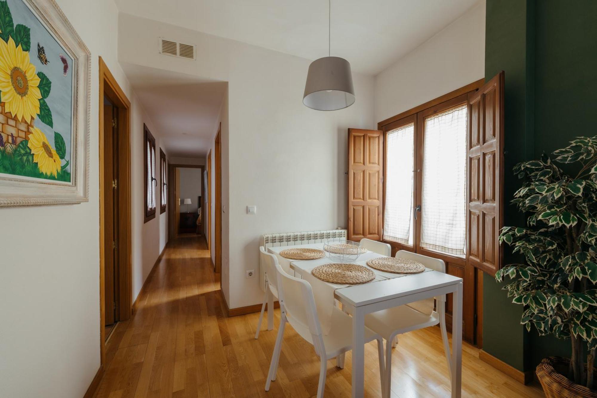 Serranos Apartamento